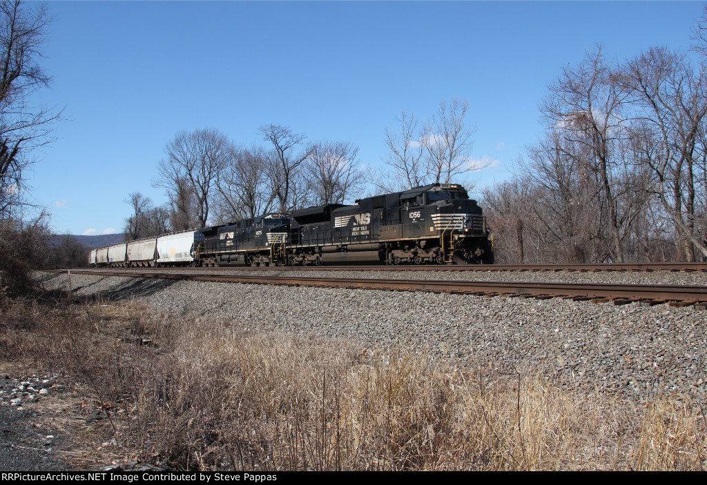 NS 1056 and 4575 with train 38G, heading East